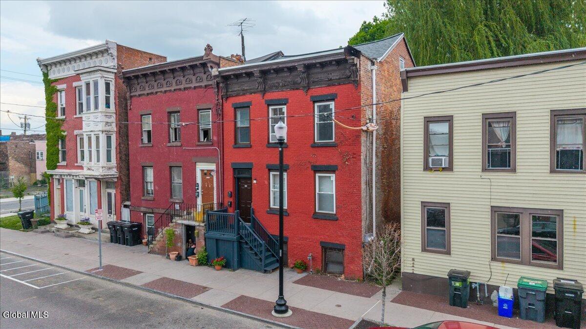 240 4th Street Troy NY 12180