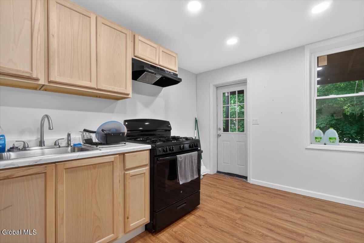 240 4th Street Troy NY 12180