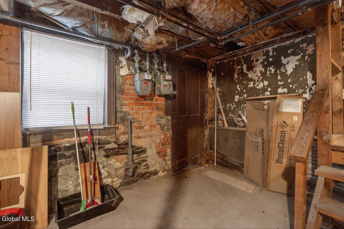 240 4th Street Troy NY 12180
