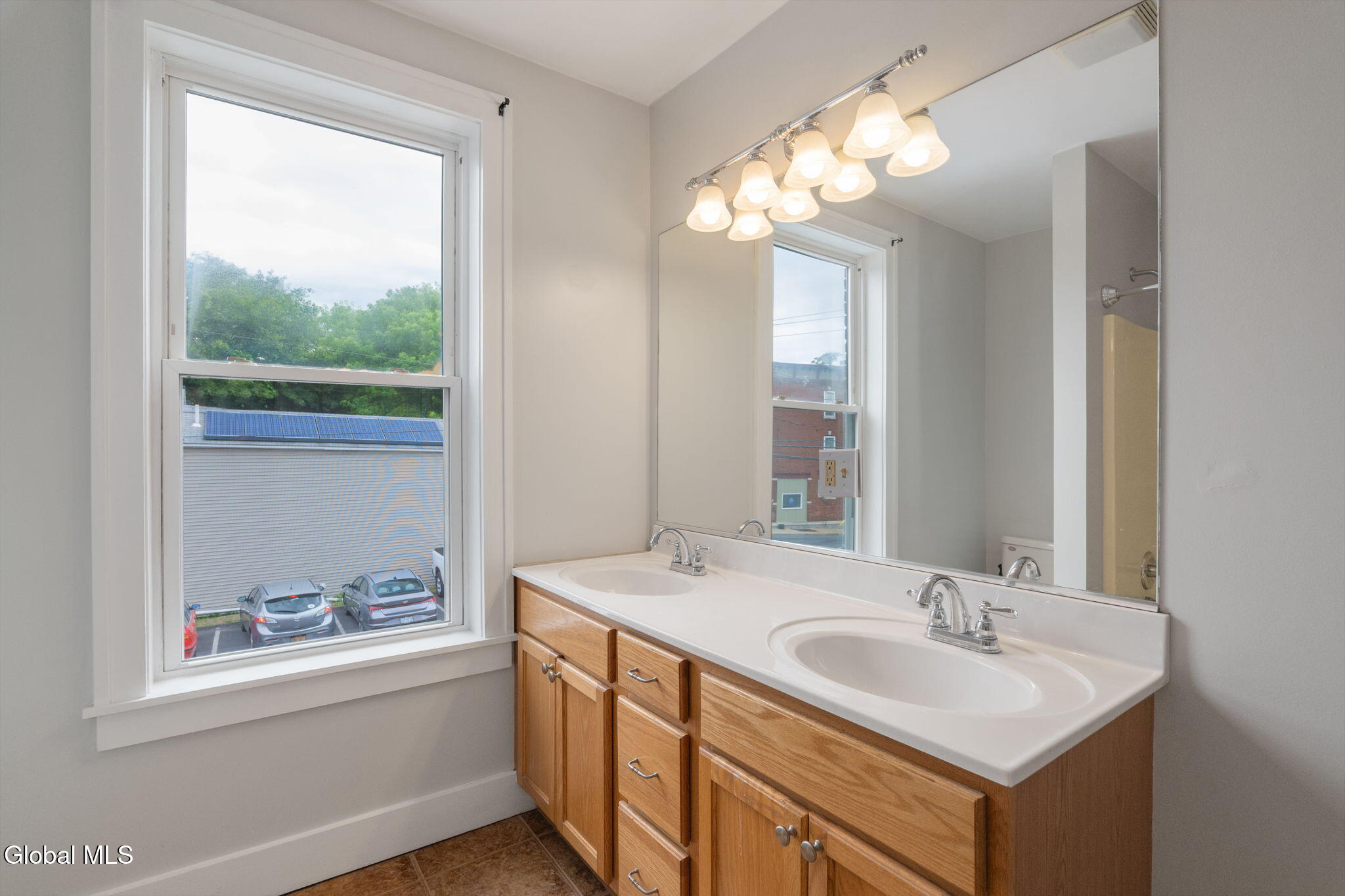 208 Front Street Schenectady NY 12305
