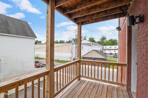 208 Front Street Schenectady NY 12305