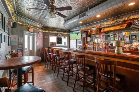 208 Front Street Schenectady NY 12305