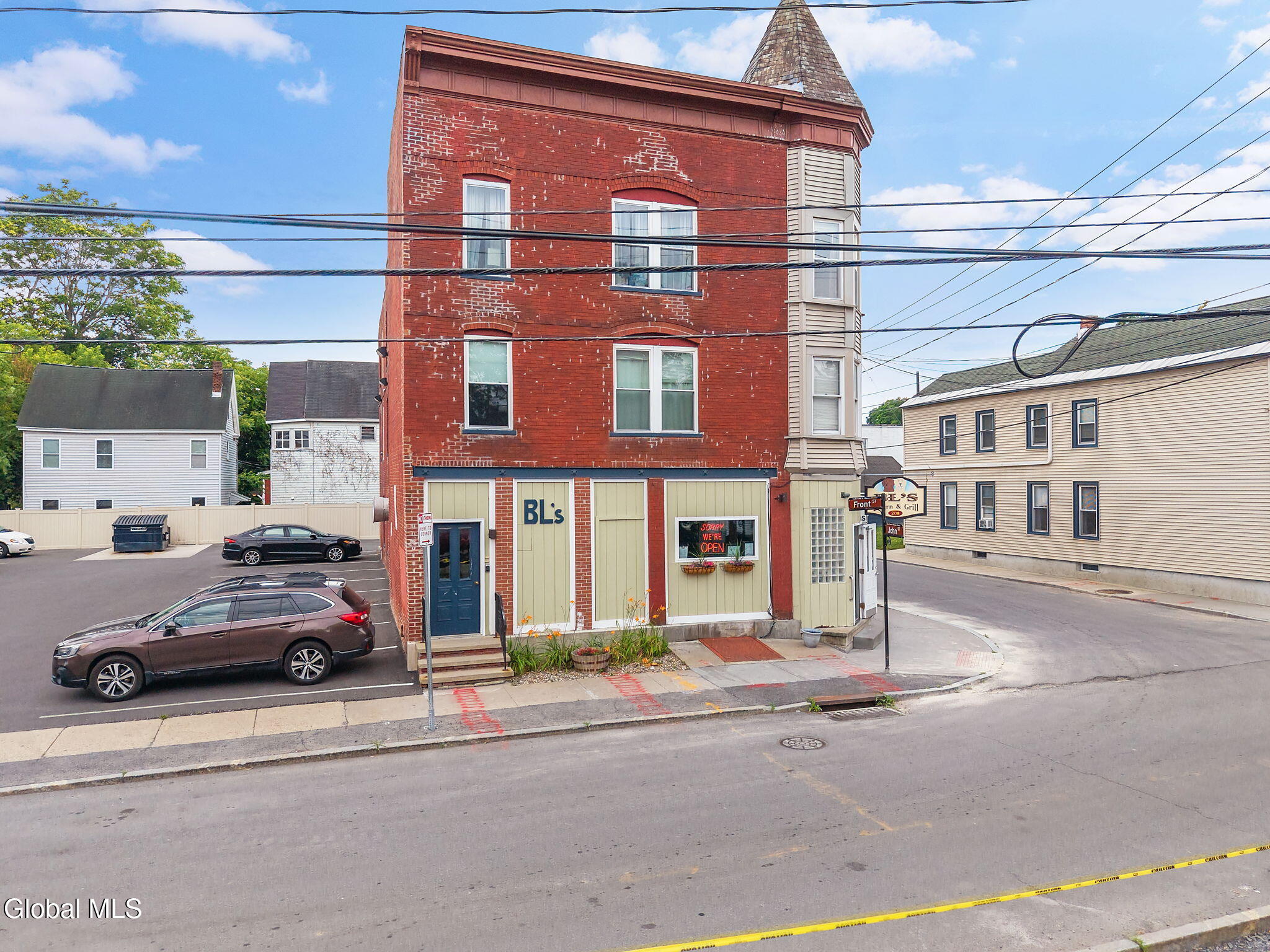 208 Front Street Schenectady NY 12305