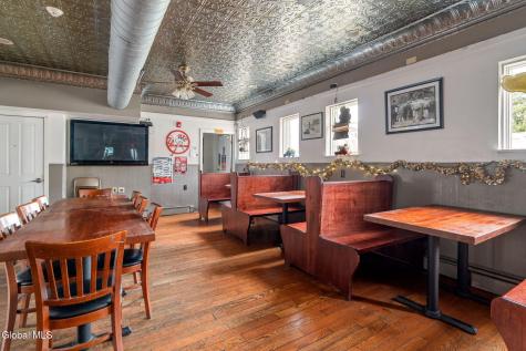 208 Front Street Schenectady NY 12305