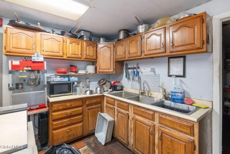 208 Front Street Schenectady NY 12305