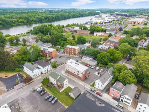 208 Front Street Schenectady NY 12305