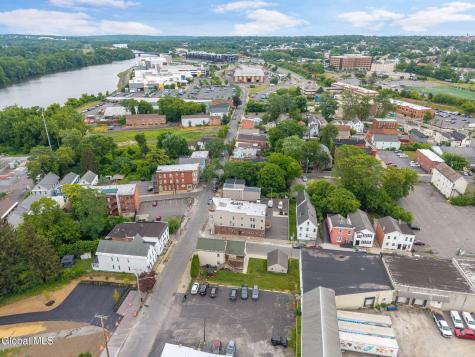 208 Front Street Schenectady NY 12305