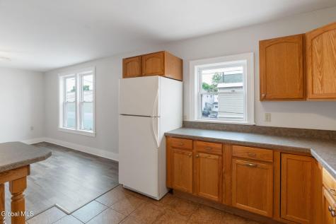 208 Front Street Schenectady NY 12305