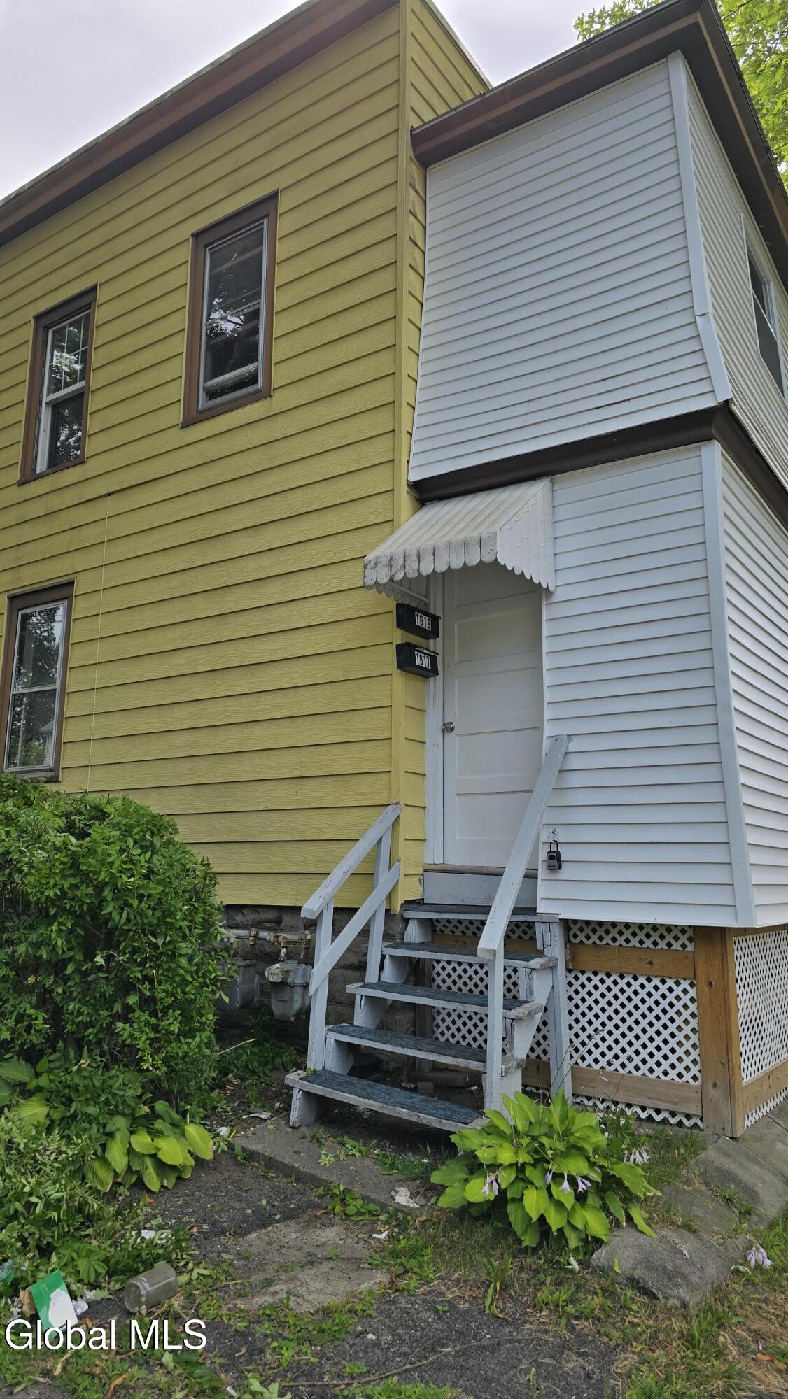 1617 Fourth Avenue Schenectady NY 12303