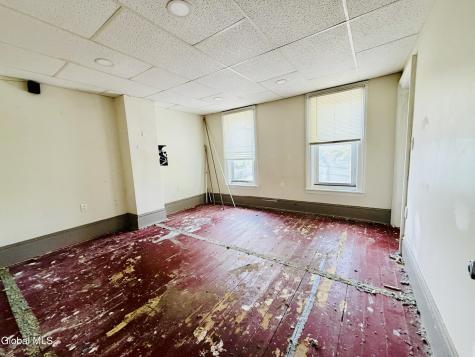 92 Forbes Street Amsterdam NY 12010