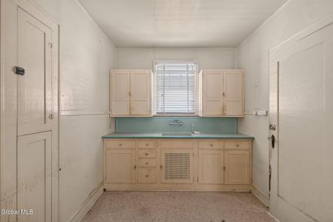 39 W Erie Street Albany NY 12208