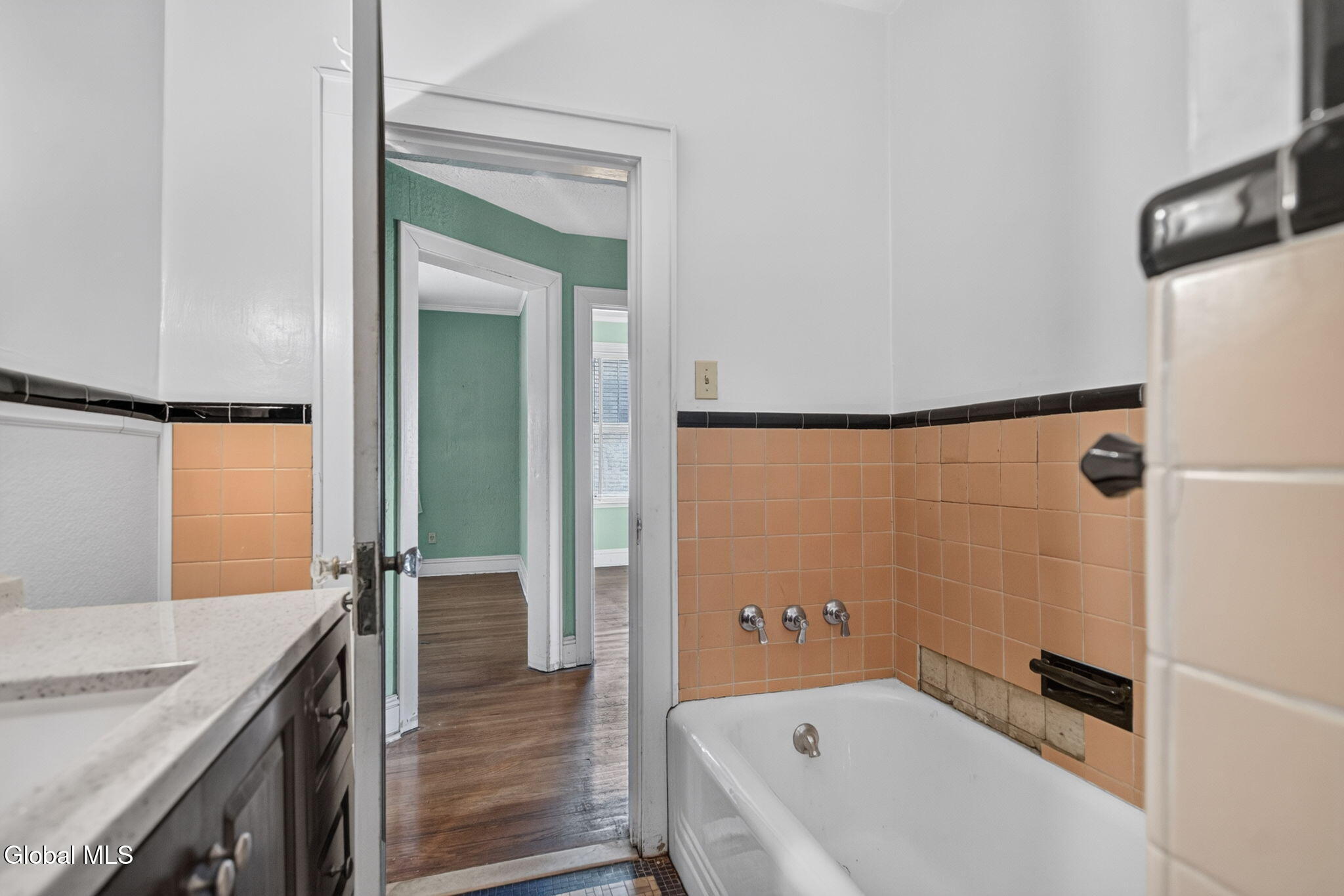 39 W Erie Street Albany NY 12208