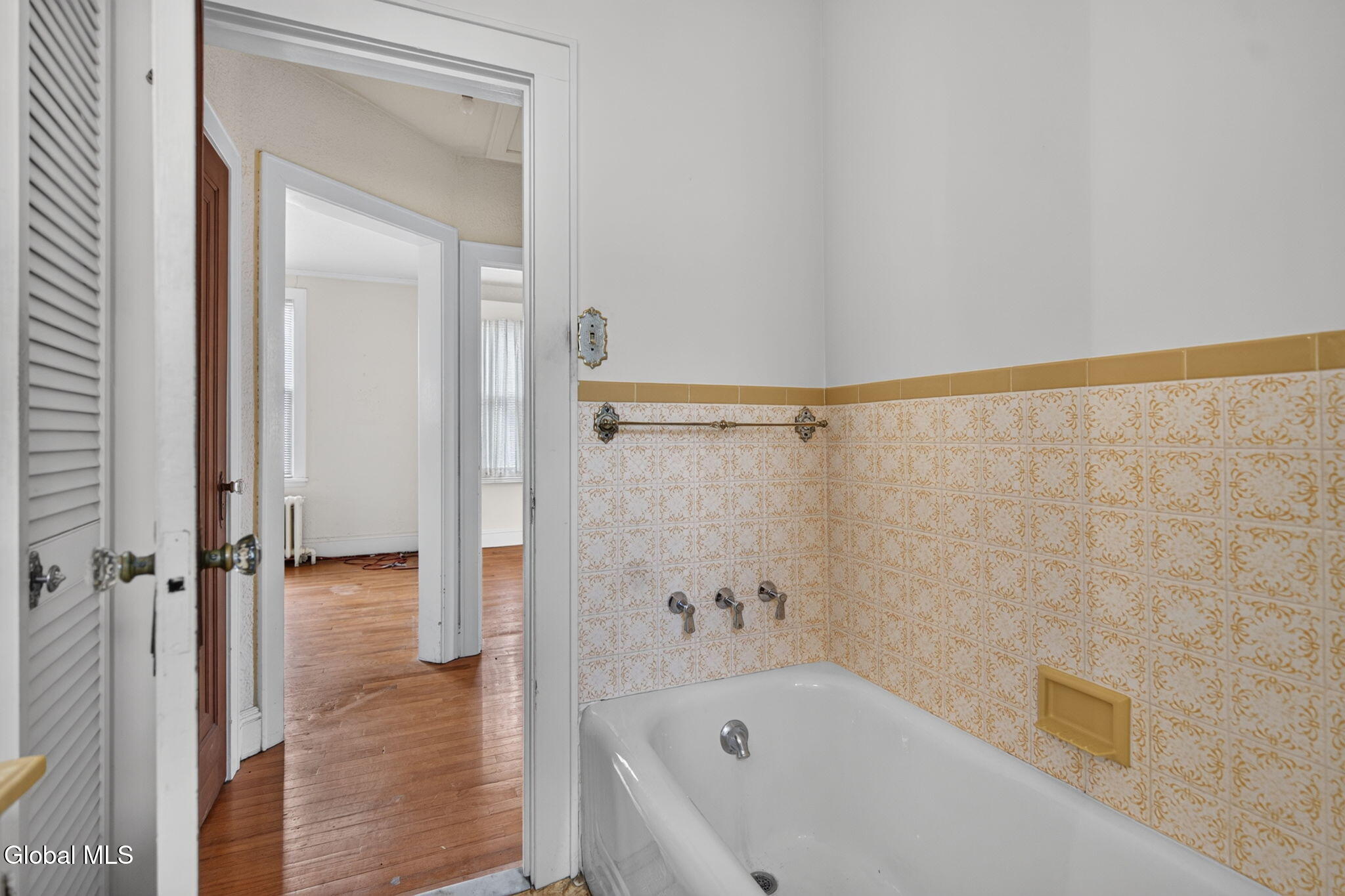 39 W Erie Street Albany NY 12208