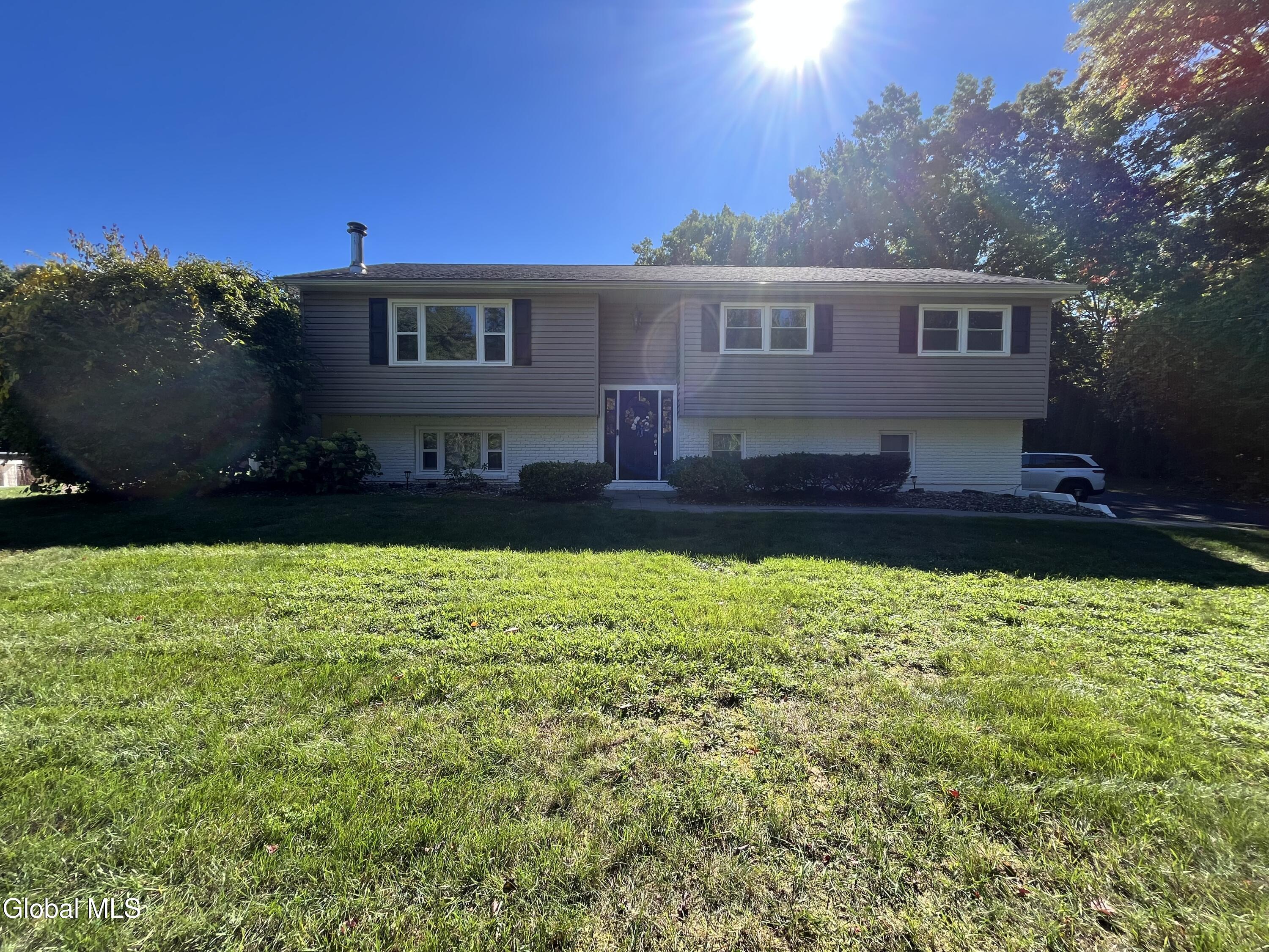 304 Grooms Road Halfmoon NY 12065