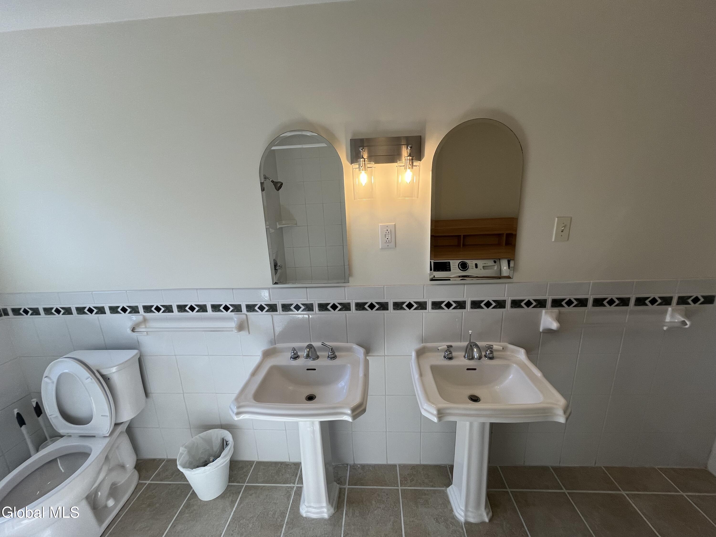 304 Grooms Road Halfmoon NY 12065
