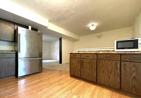 304 Grooms Road Halfmoon NY 12065