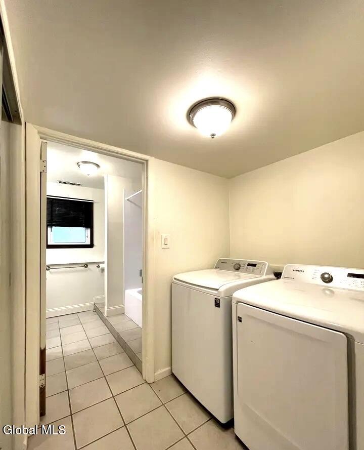304 Grooms Road Halfmoon NY 12065