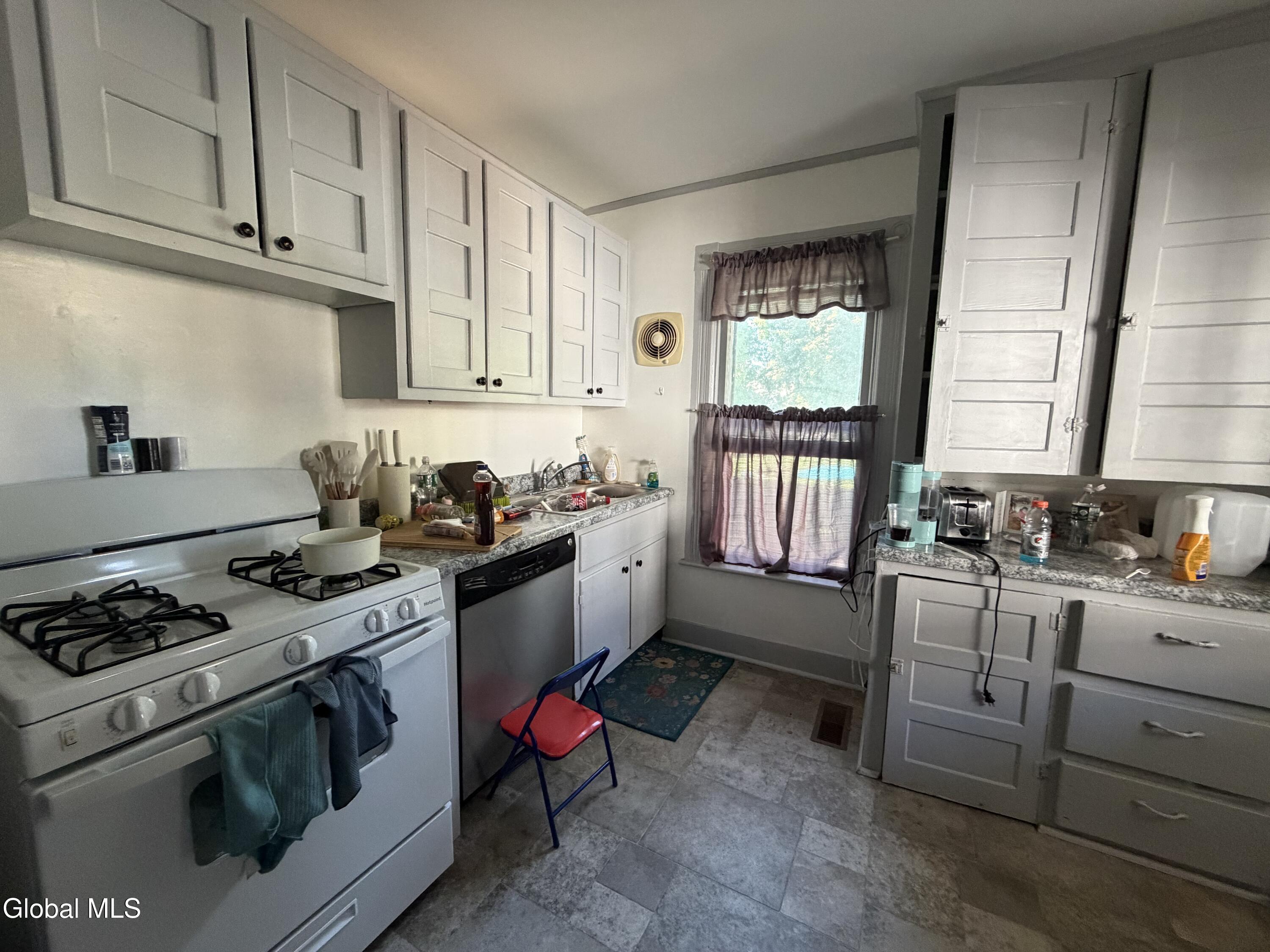 28 Hunter Street Glens Falls NY 12801