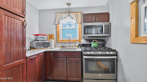 11 W Eighth Avenue Gloversville NY 12078