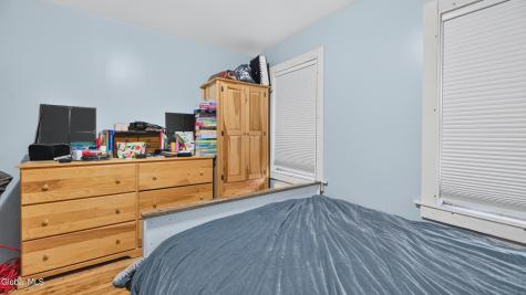 11 W Eighth Avenue Gloversville NY 12078