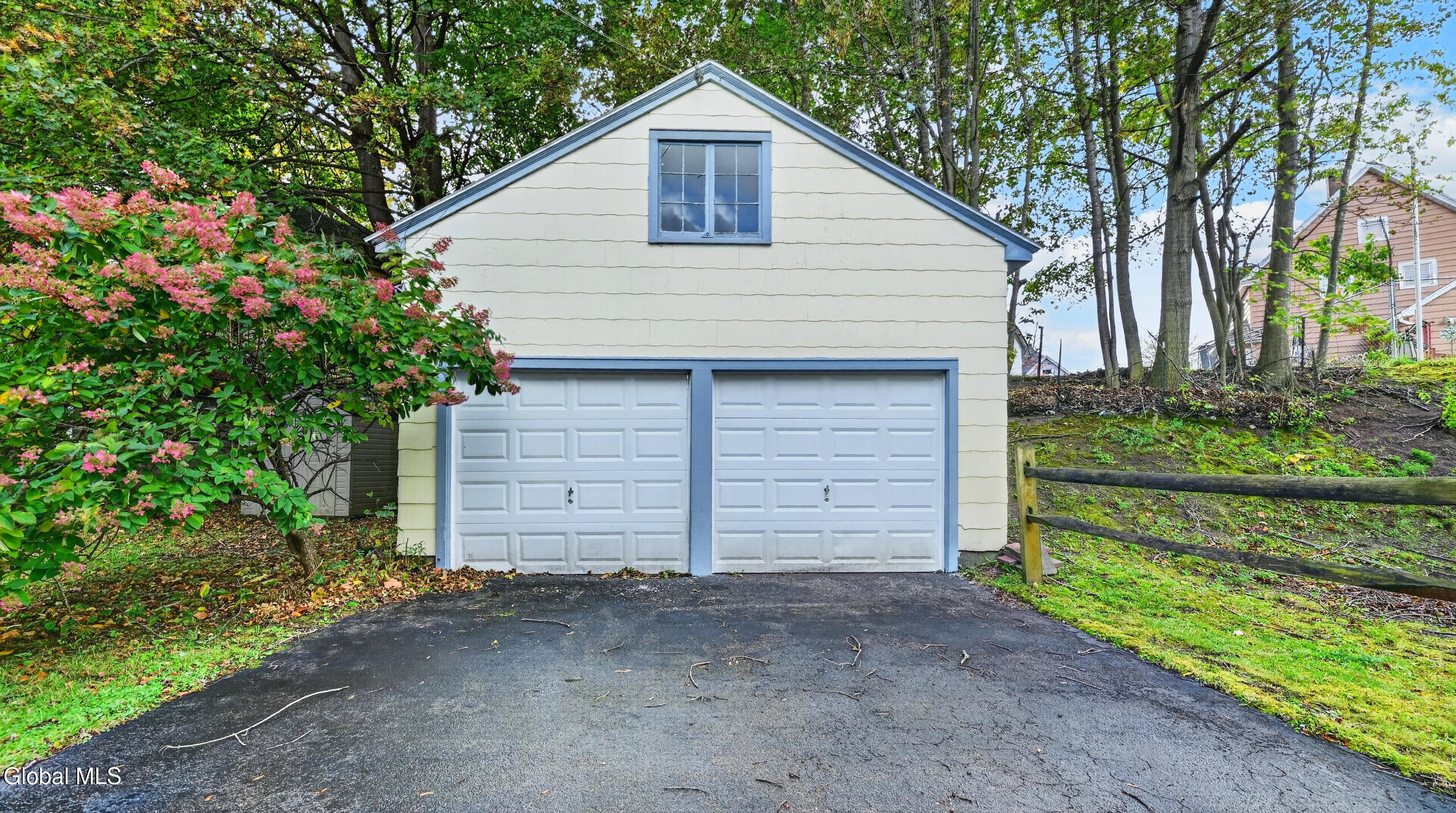 11 W Eighth Avenue Gloversville NY 12078