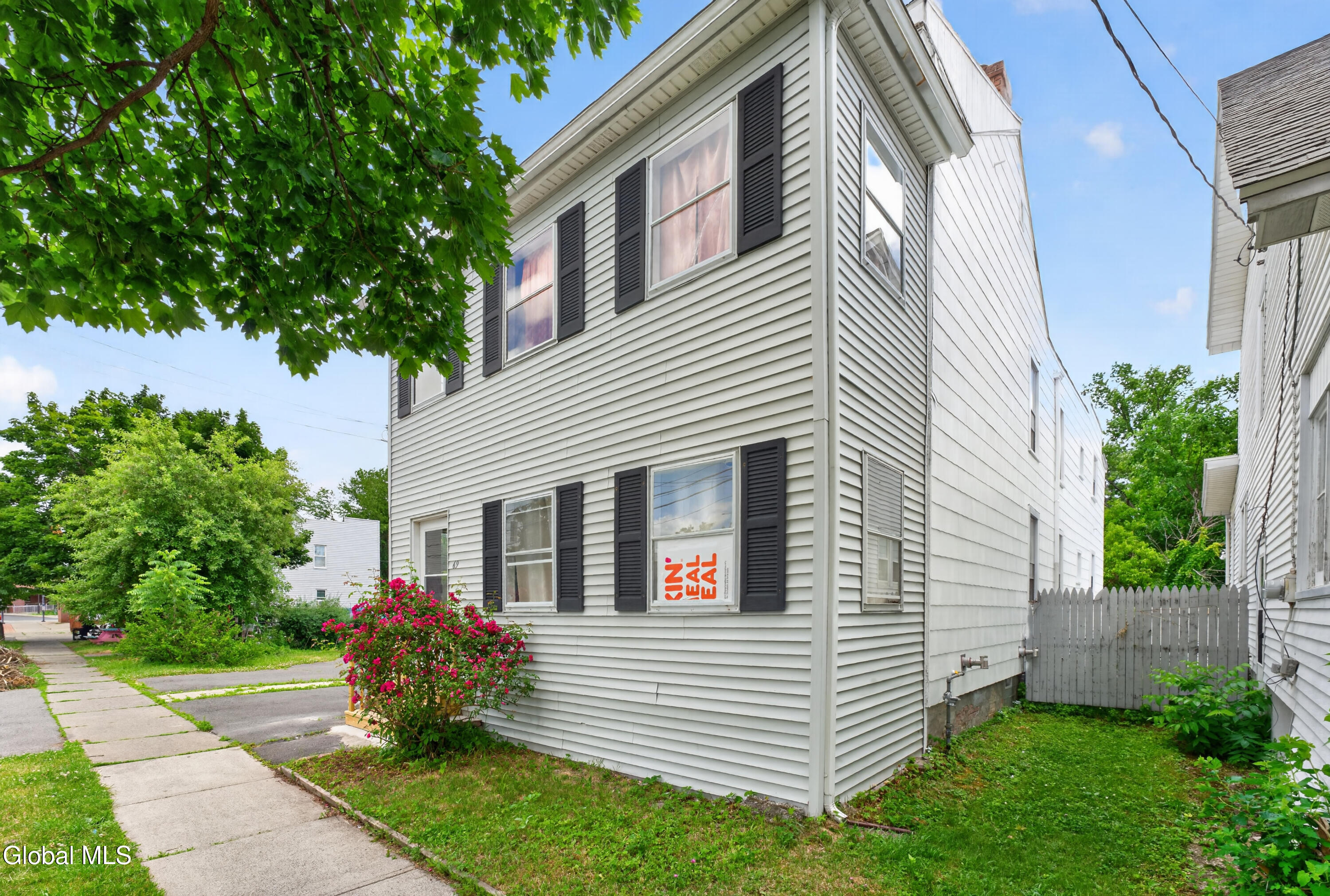 69 Hurlbut Street Albany NY 12209