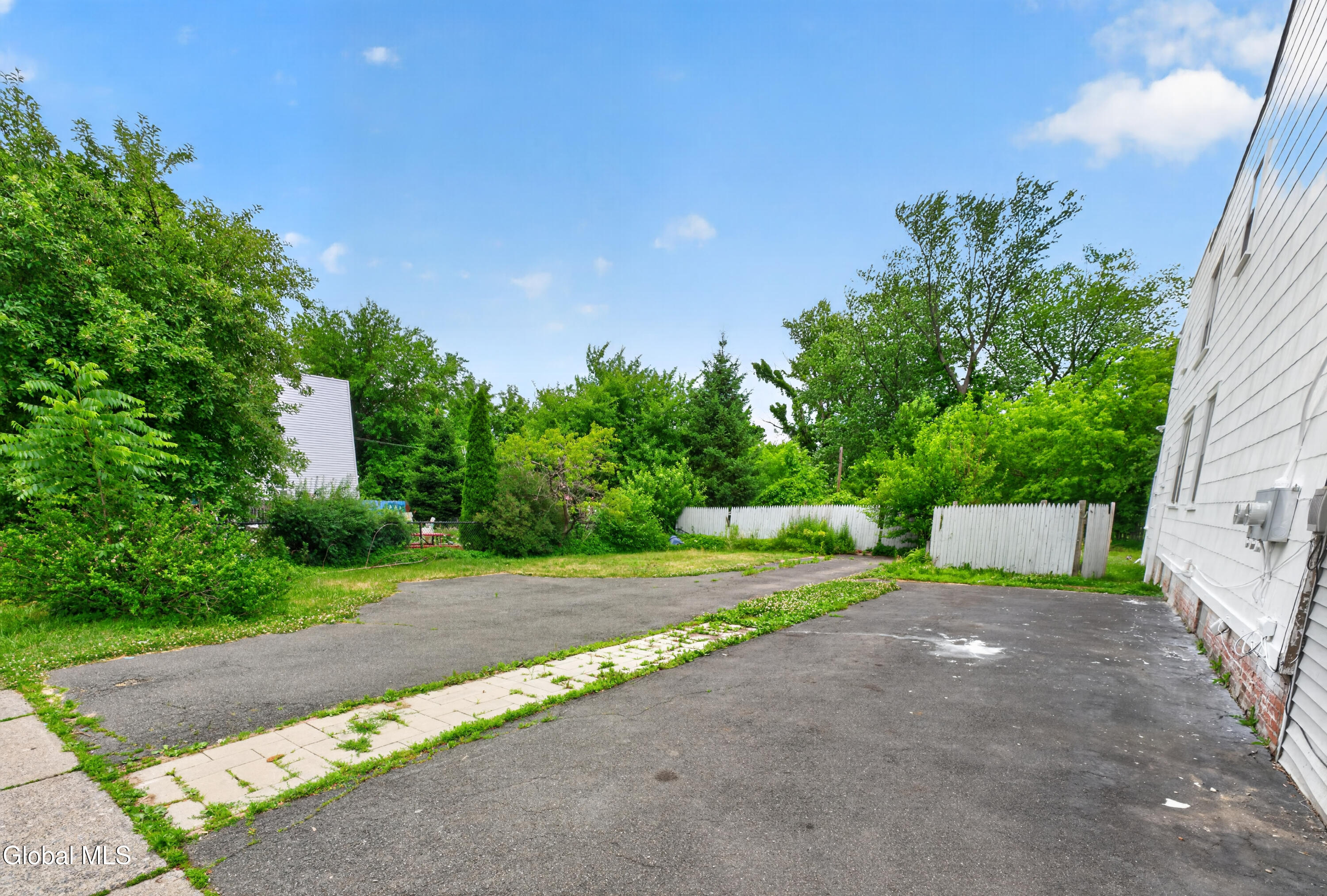 69 Hurlbut Street Albany NY 12209