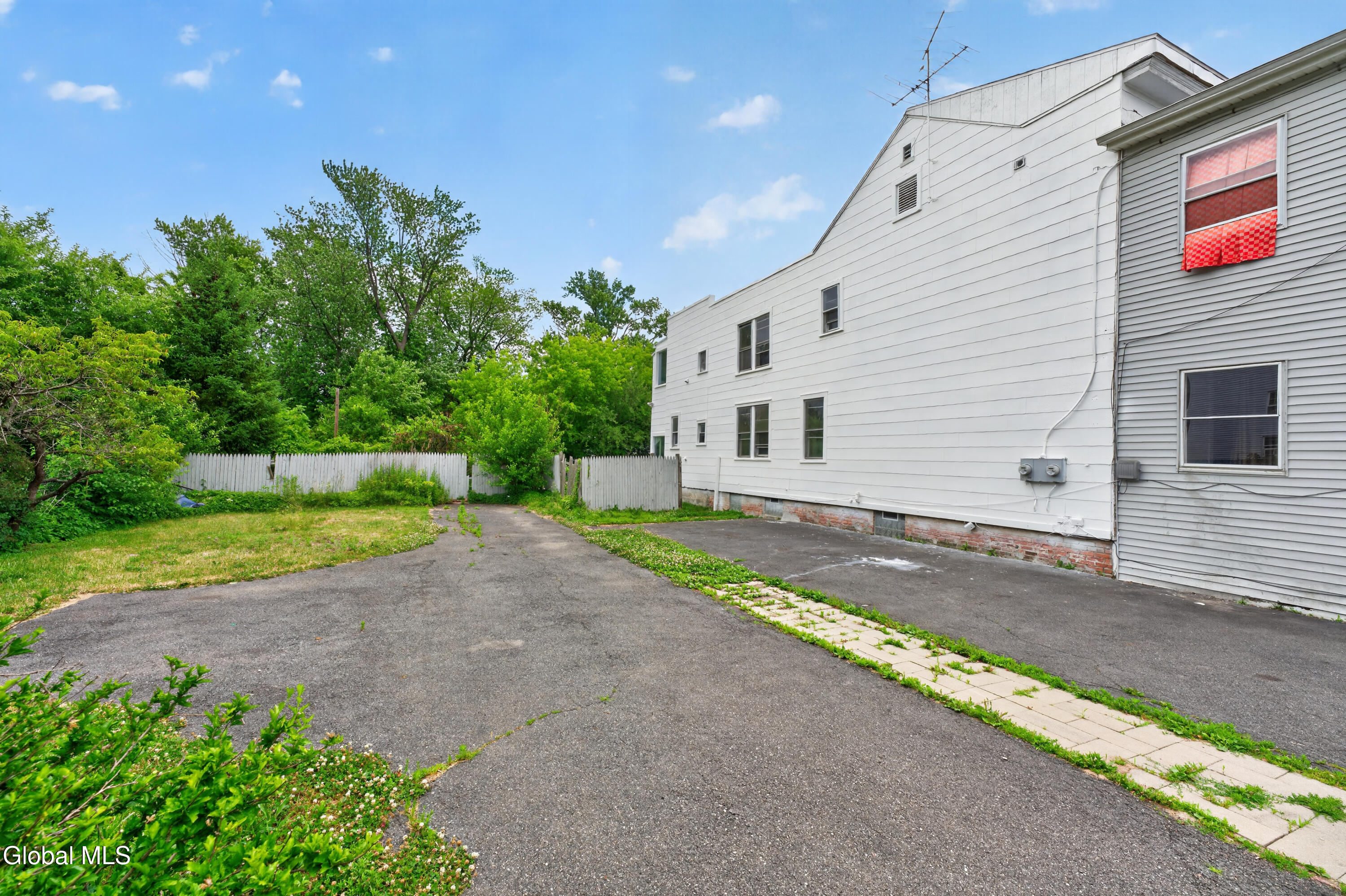 69 Hurlbut Street Albany NY 12209
