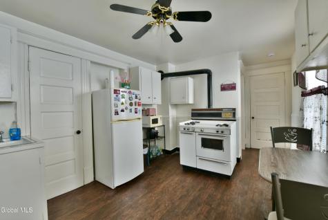 4 1/2 Hibbard Street Amsterdam NY 12010