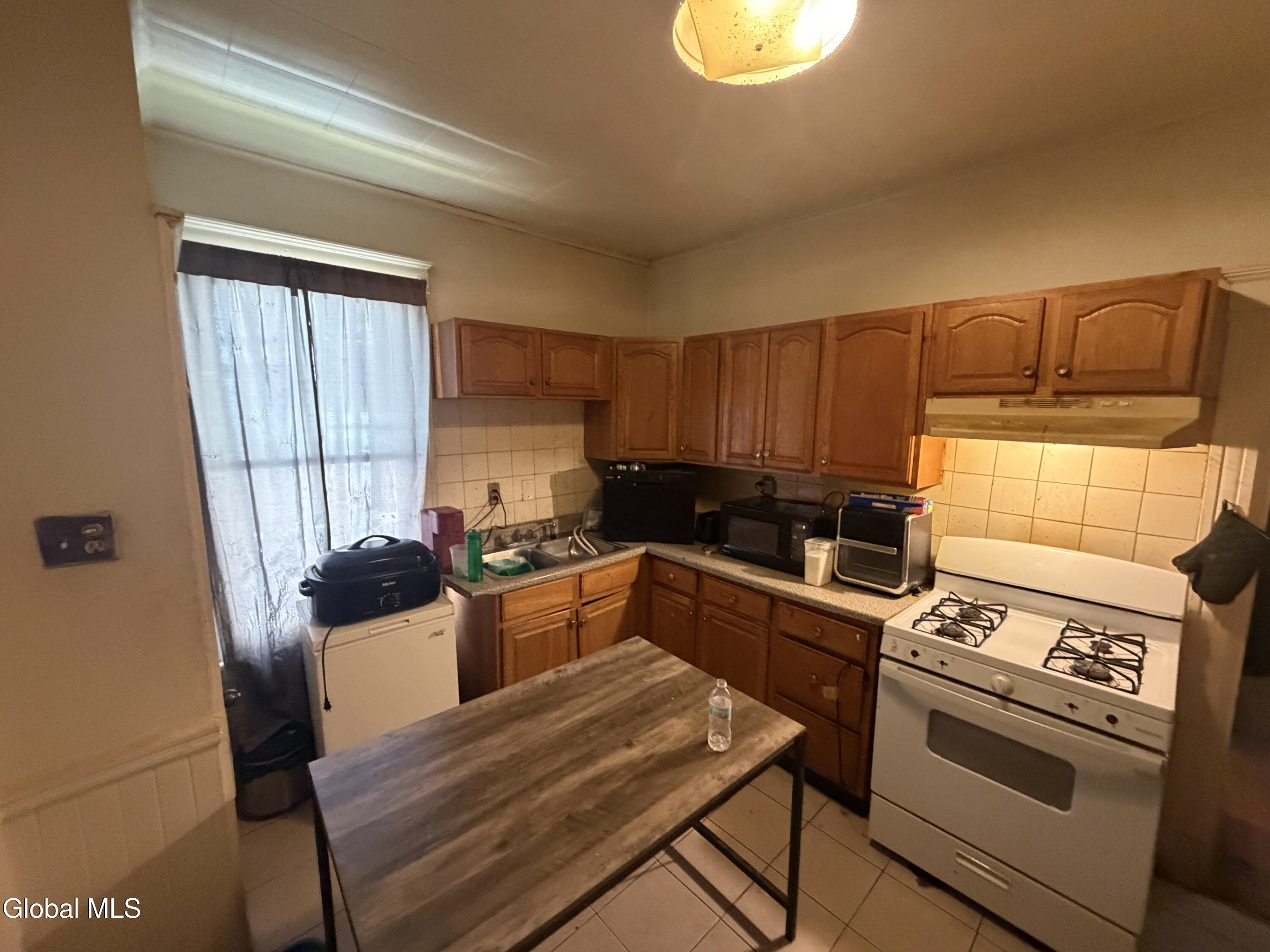 52 N Allen Street Albany NY 12203