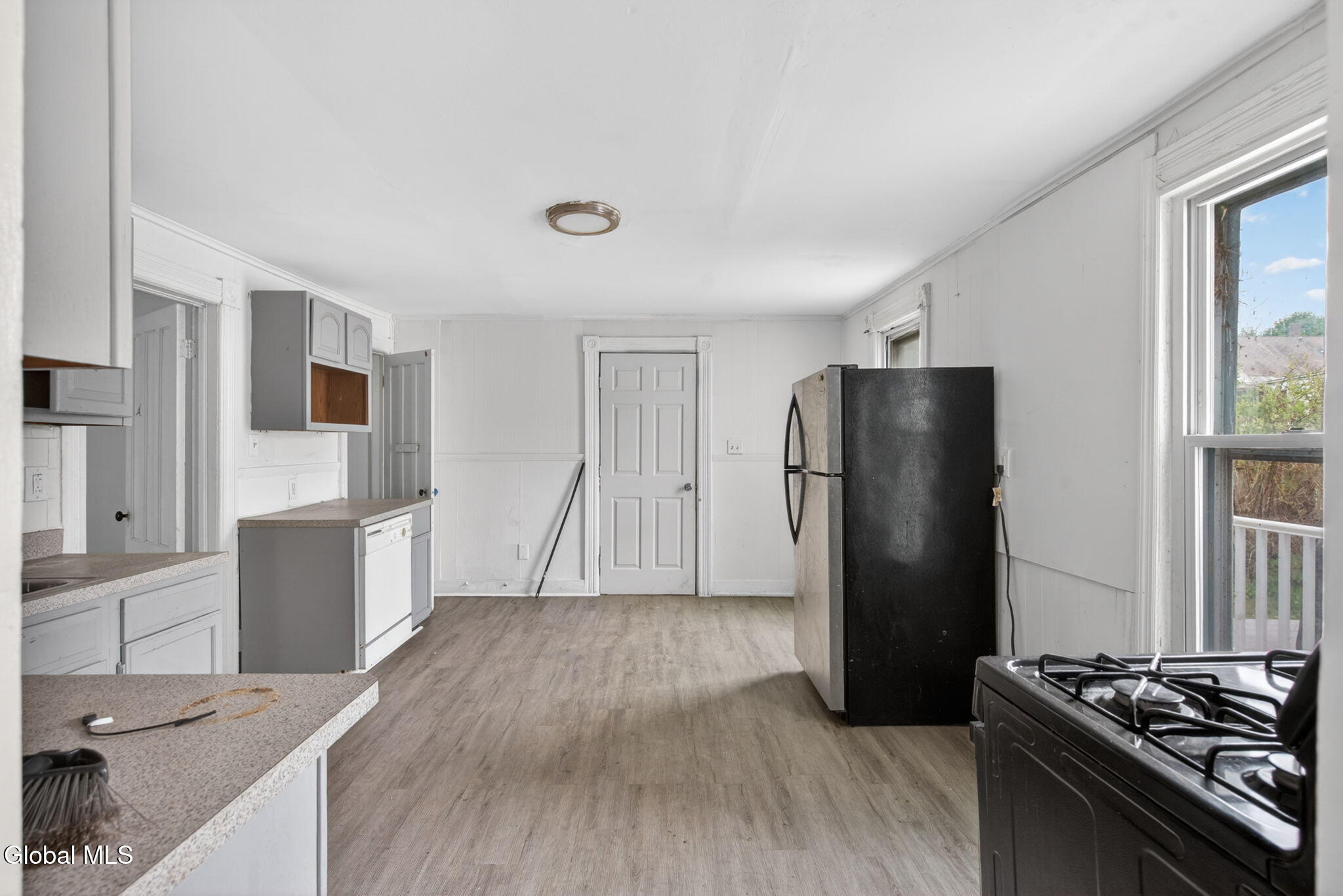 1325 6th Avenue Schenectady NY 12303