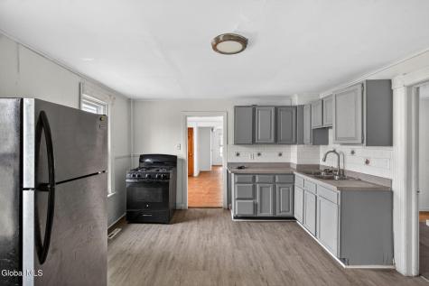 1325 6th Avenue Schenectady NY 12303
