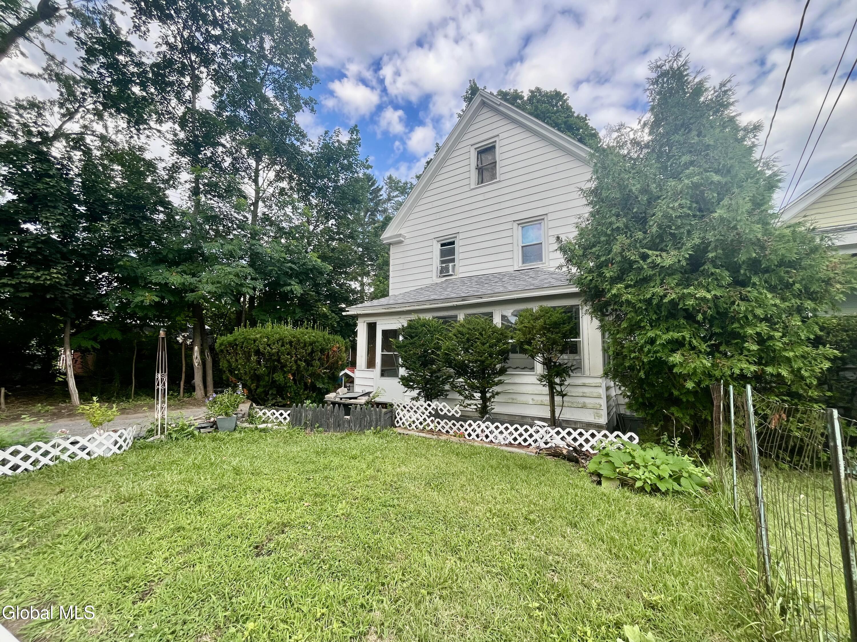 313 Perry Street Schenectady NY 12306