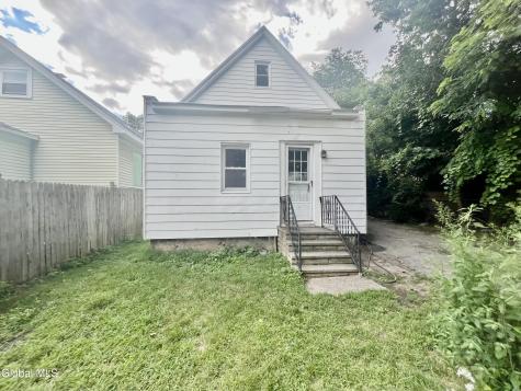 313 Perry Street Schenectady NY 12306