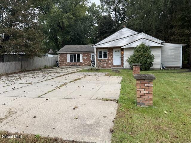 486 Saratoga Road Glenville NY 12302