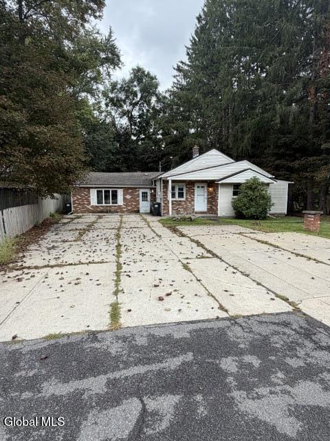 486 Saratoga Road Glenville NY 12302