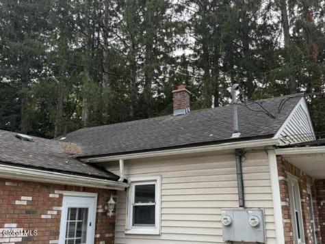 486 Saratoga Road Glenville NY 12302