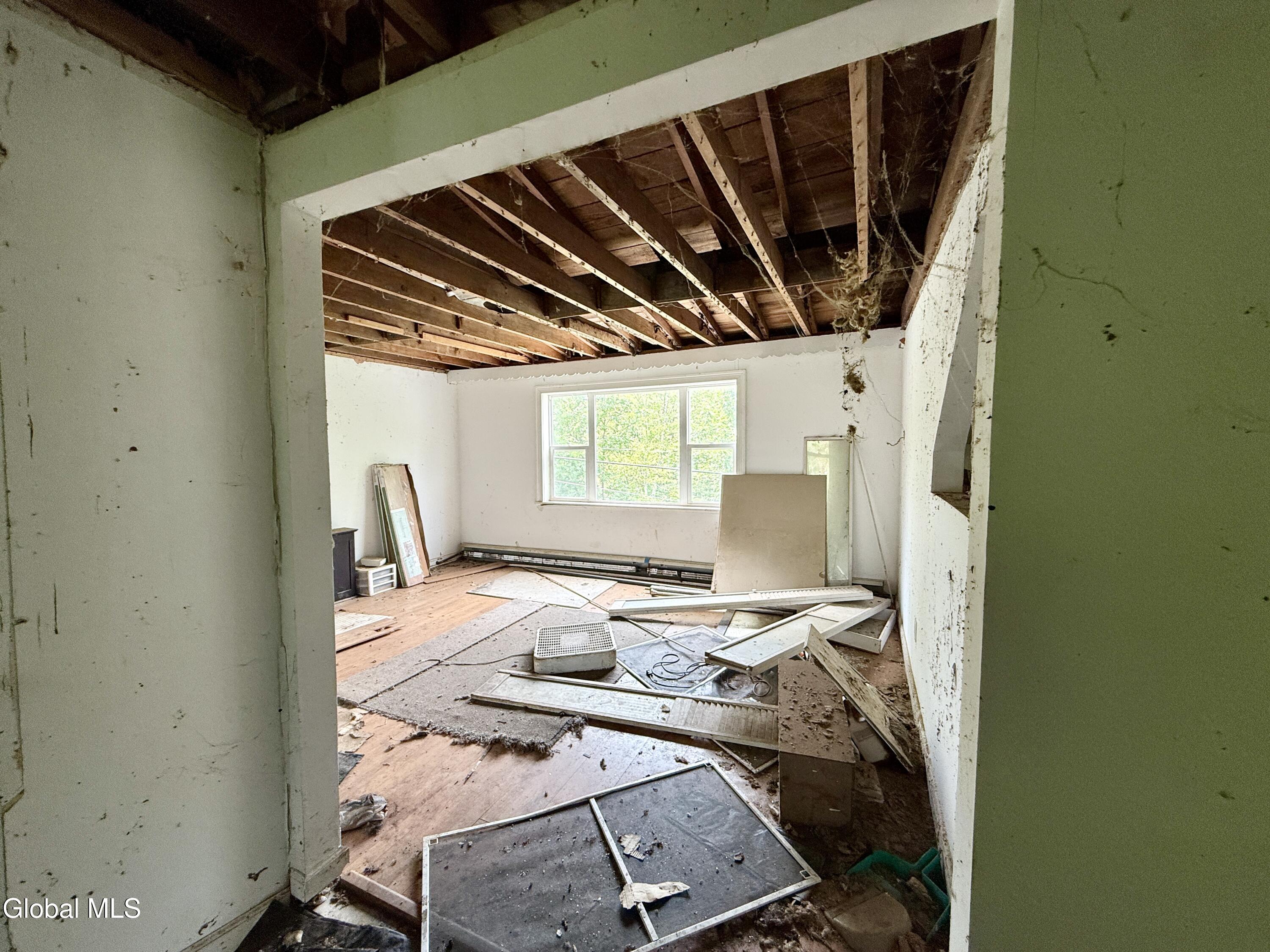 14 Magurno Lane Poughkeepsie NY 12603