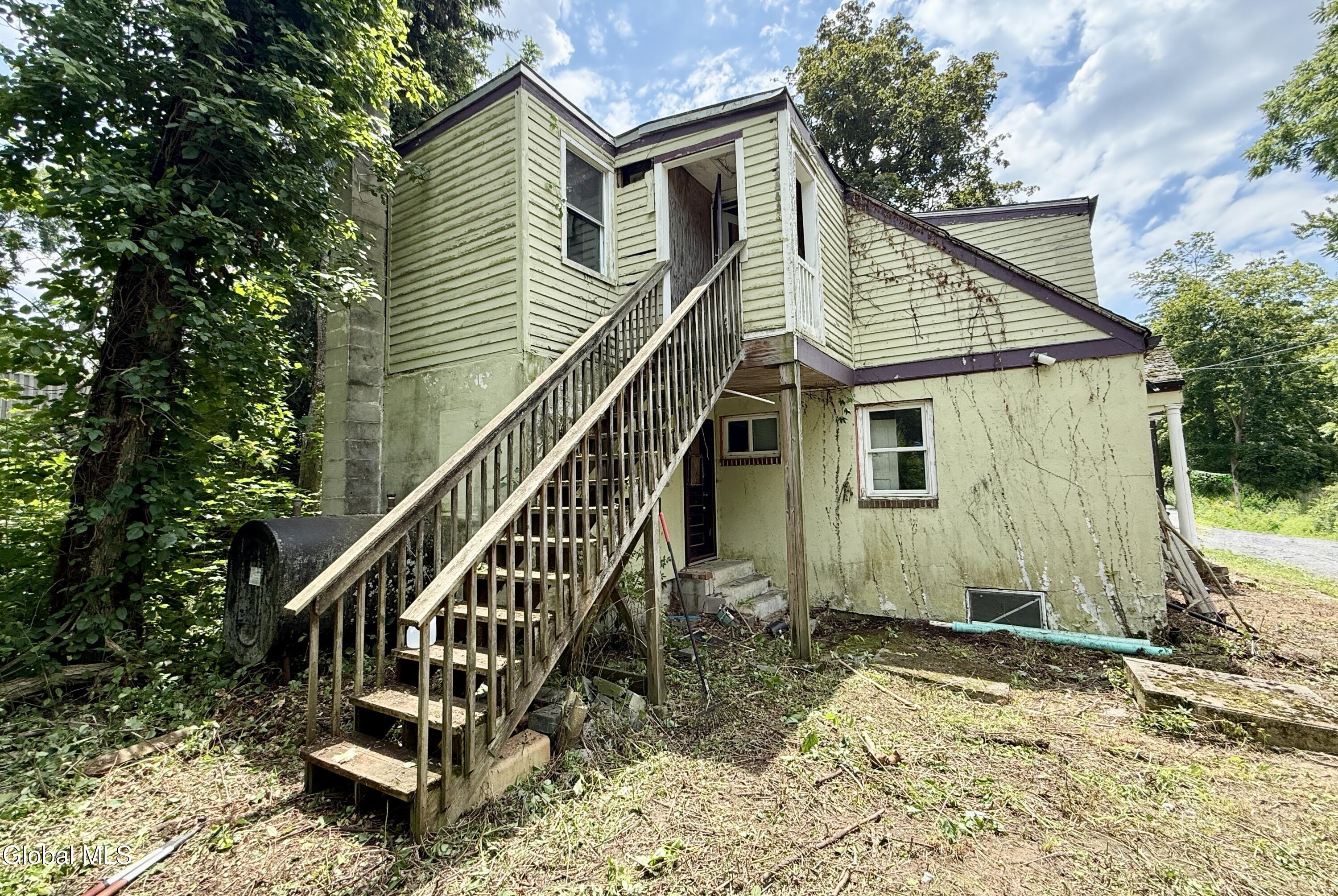 14 Magurno Lane Poughkeepsie NY 12603