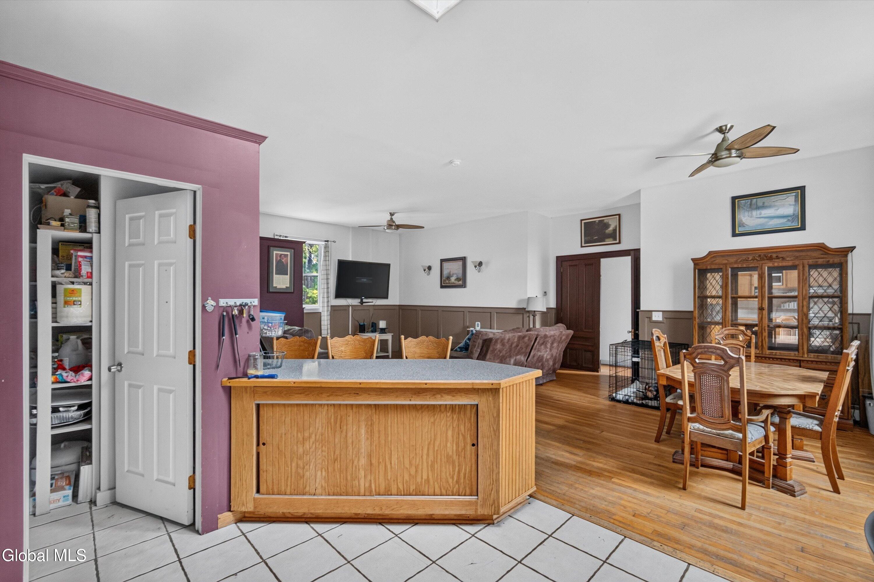 1099 Ny-32 Stillwater NY 12170