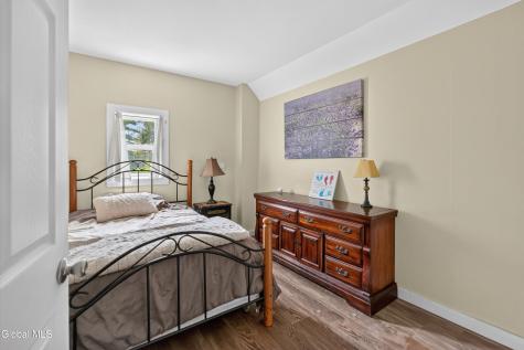 1099 Ny-32 Stillwater NY 12170