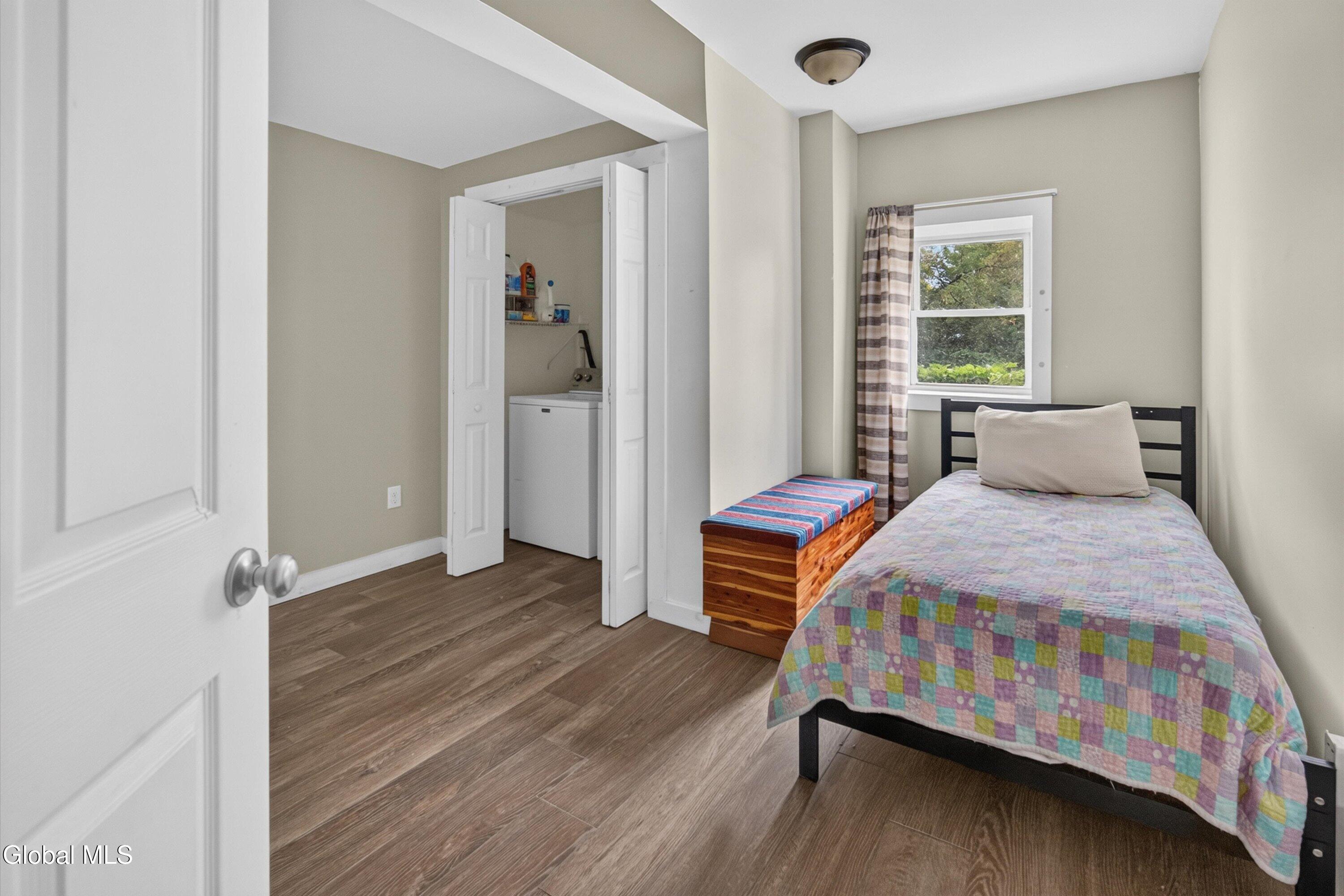 1099 Ny-32 Stillwater NY 12170