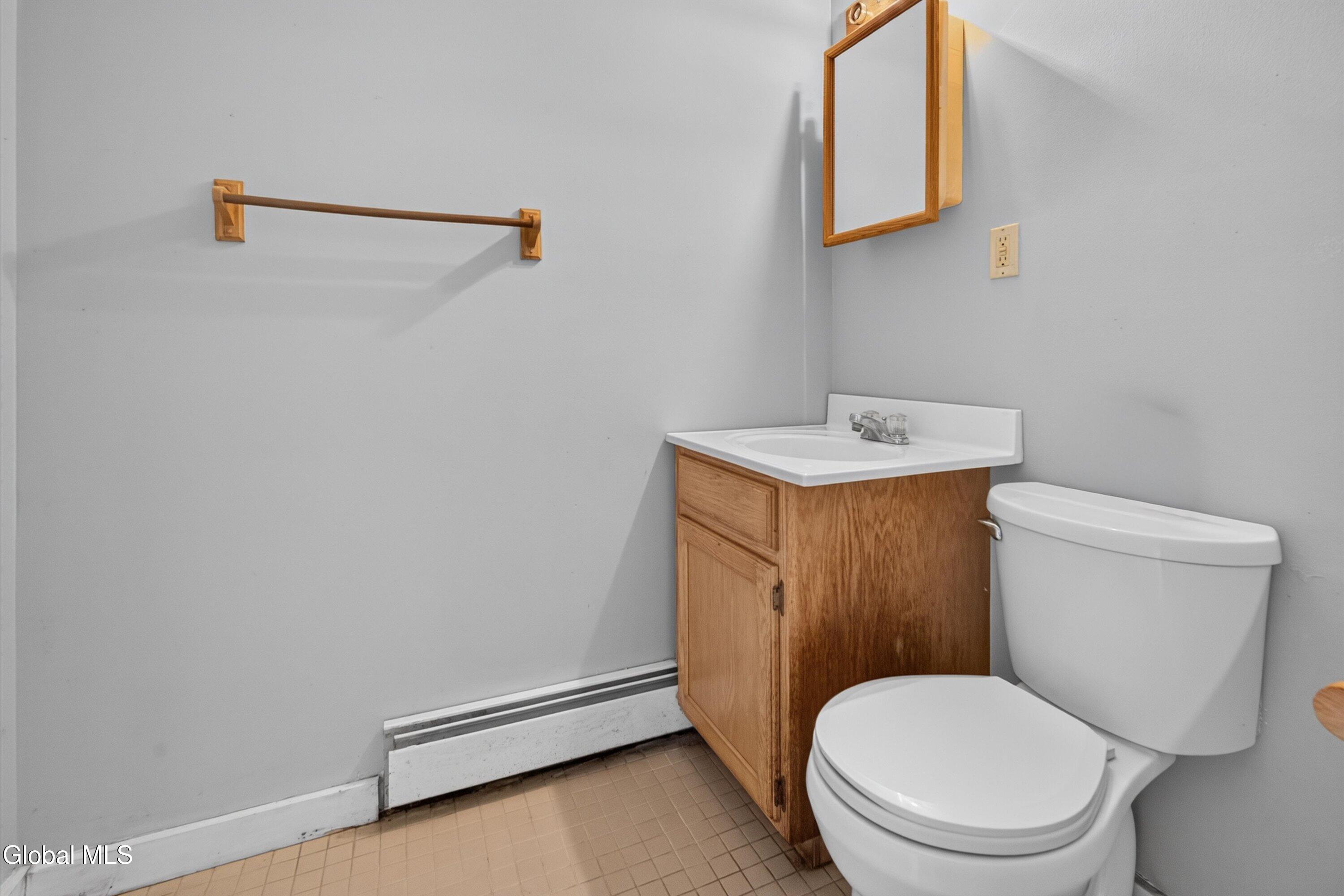 1099 Ny-32 Stillwater NY 12170