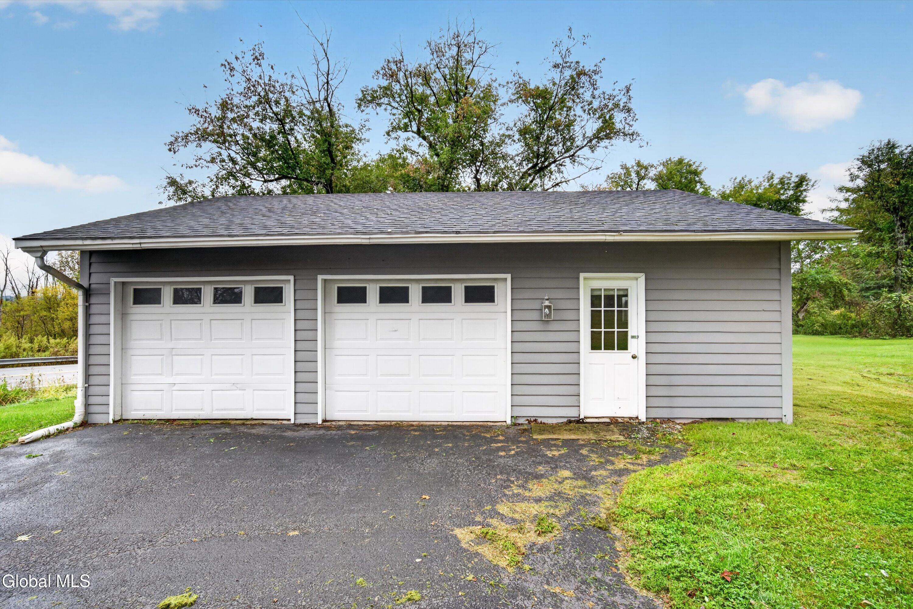 1099 Ny-32 Stillwater NY 12170