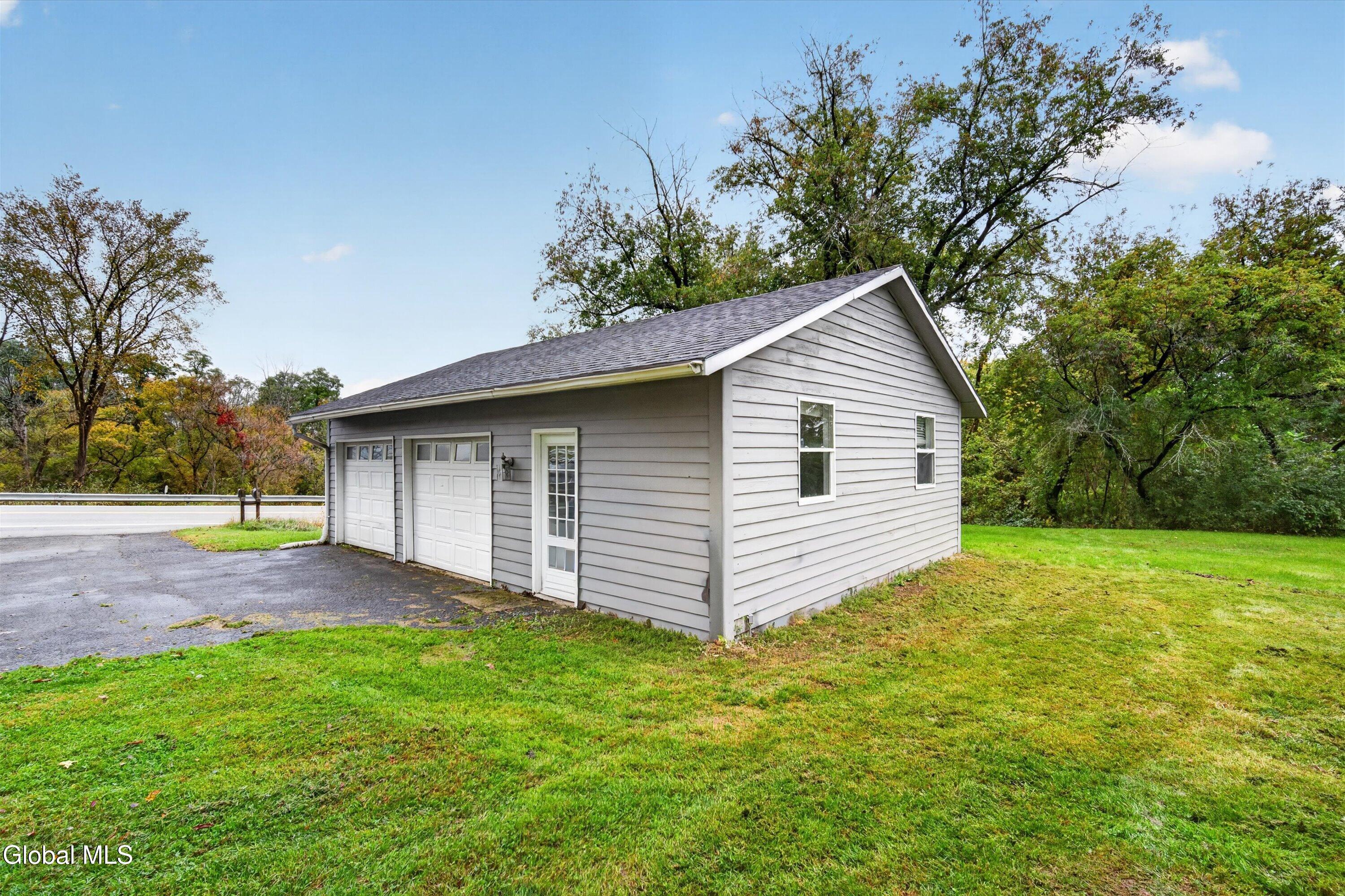 1099 Ny-32 Stillwater NY 12170