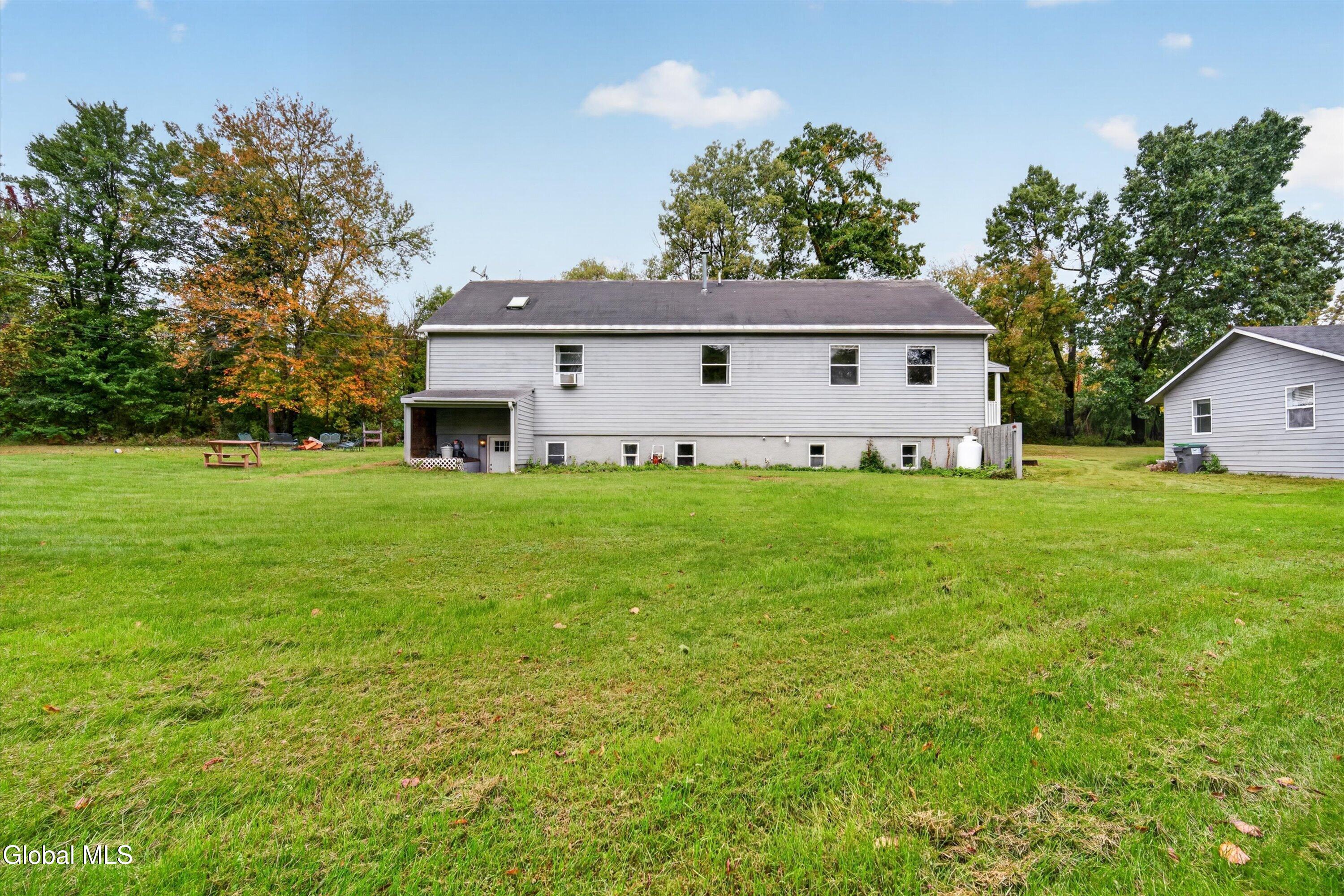 1099 Ny-32 Stillwater NY 12170