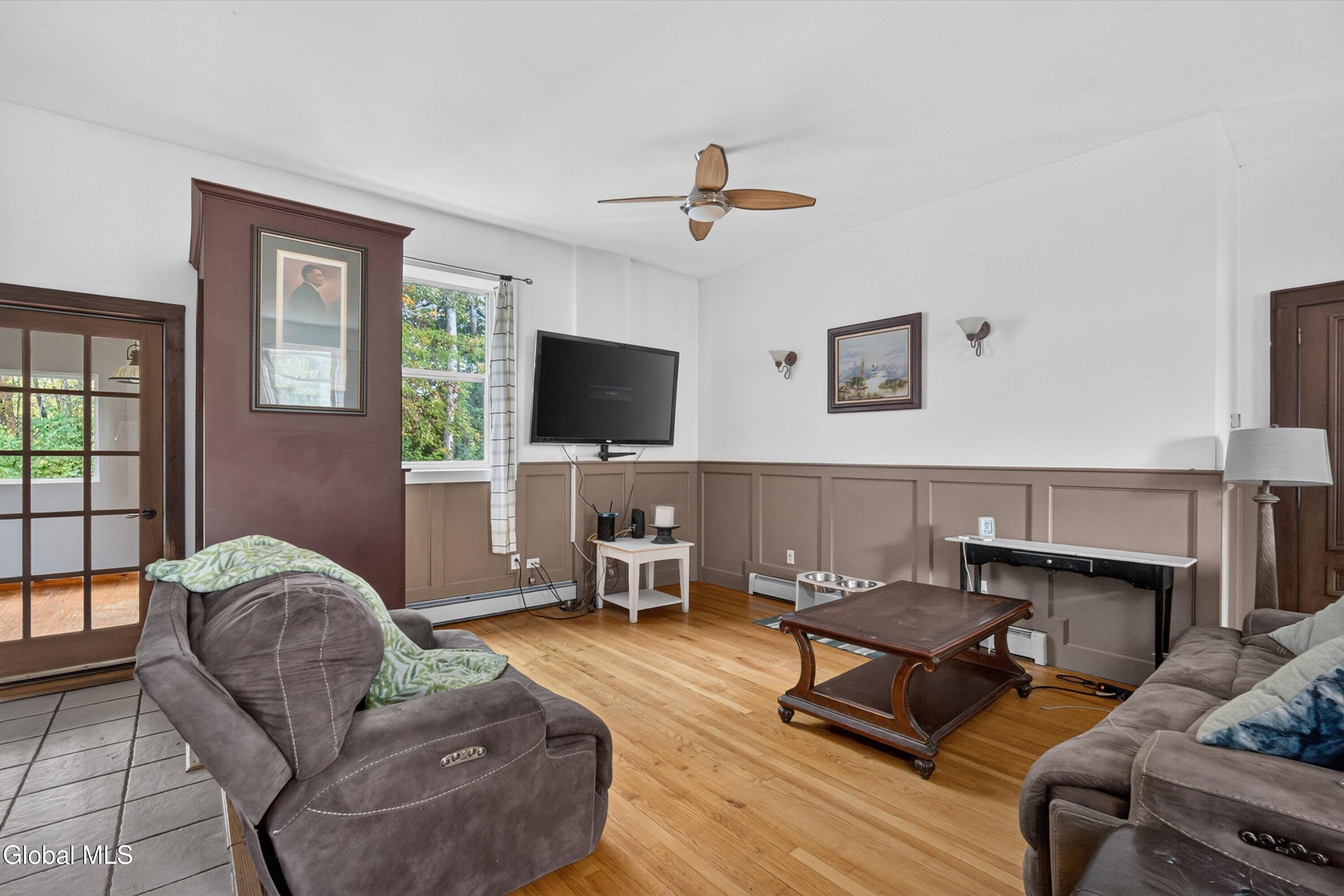 1099 Ny-32 Stillwater NY 12170