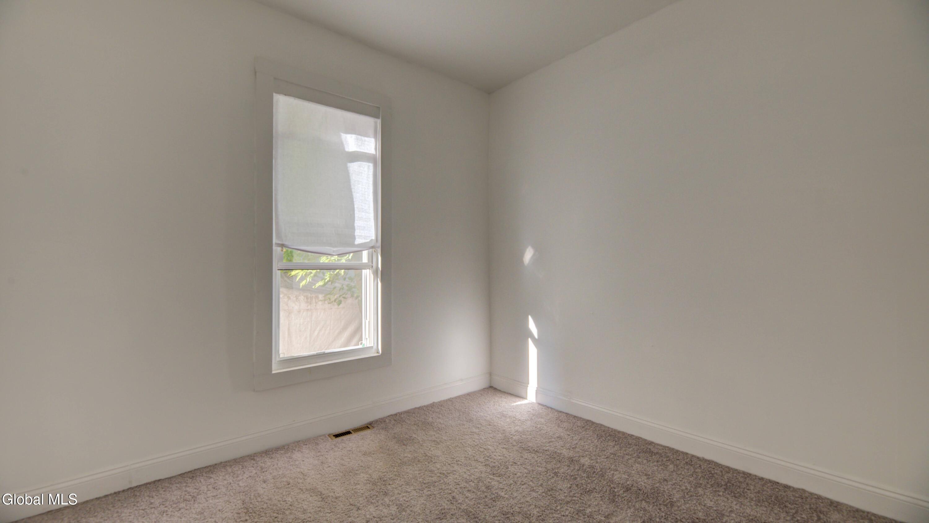 28 Park Street Gloversville NY 12078
