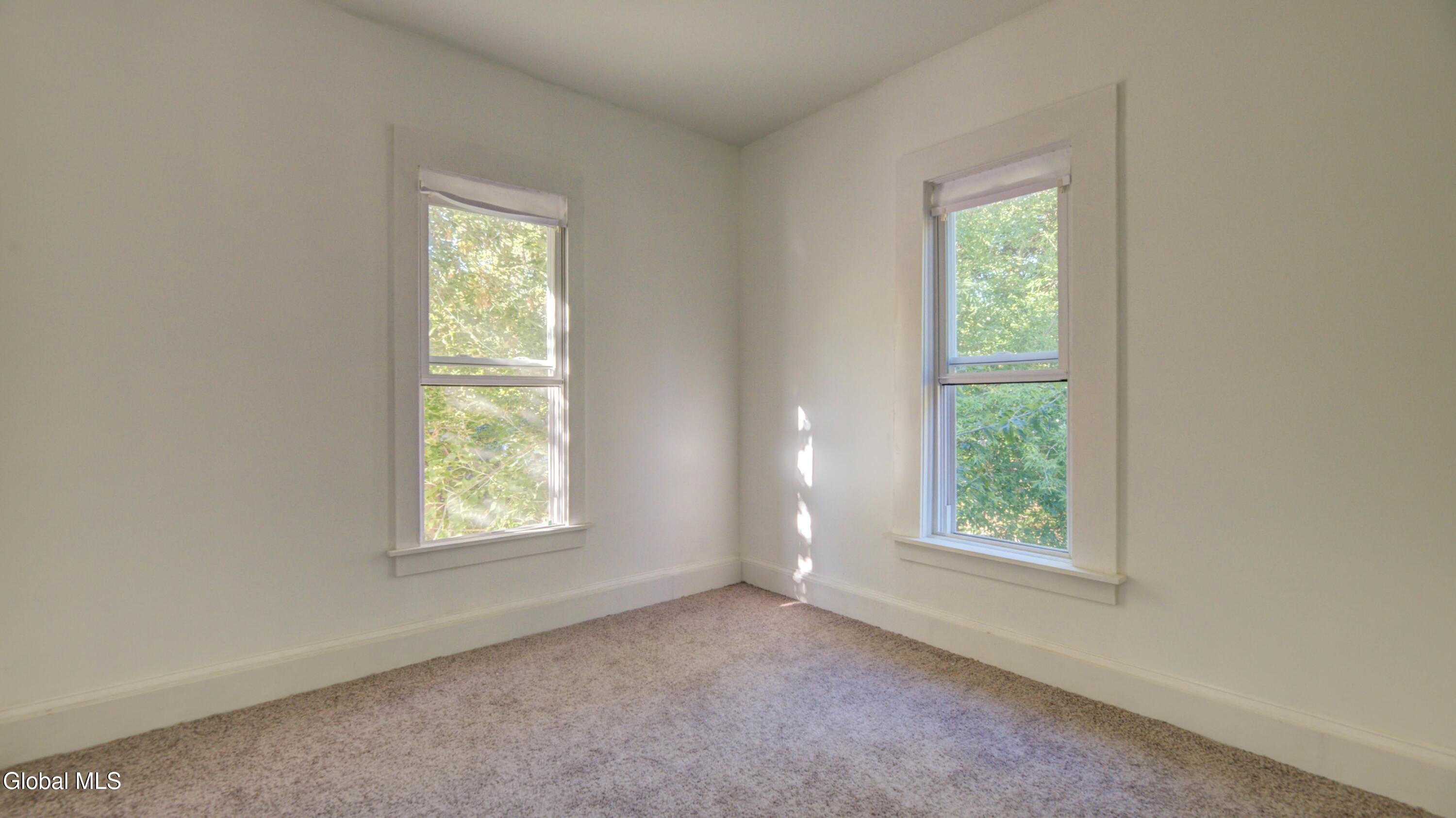 28 Park Street Gloversville NY 12078