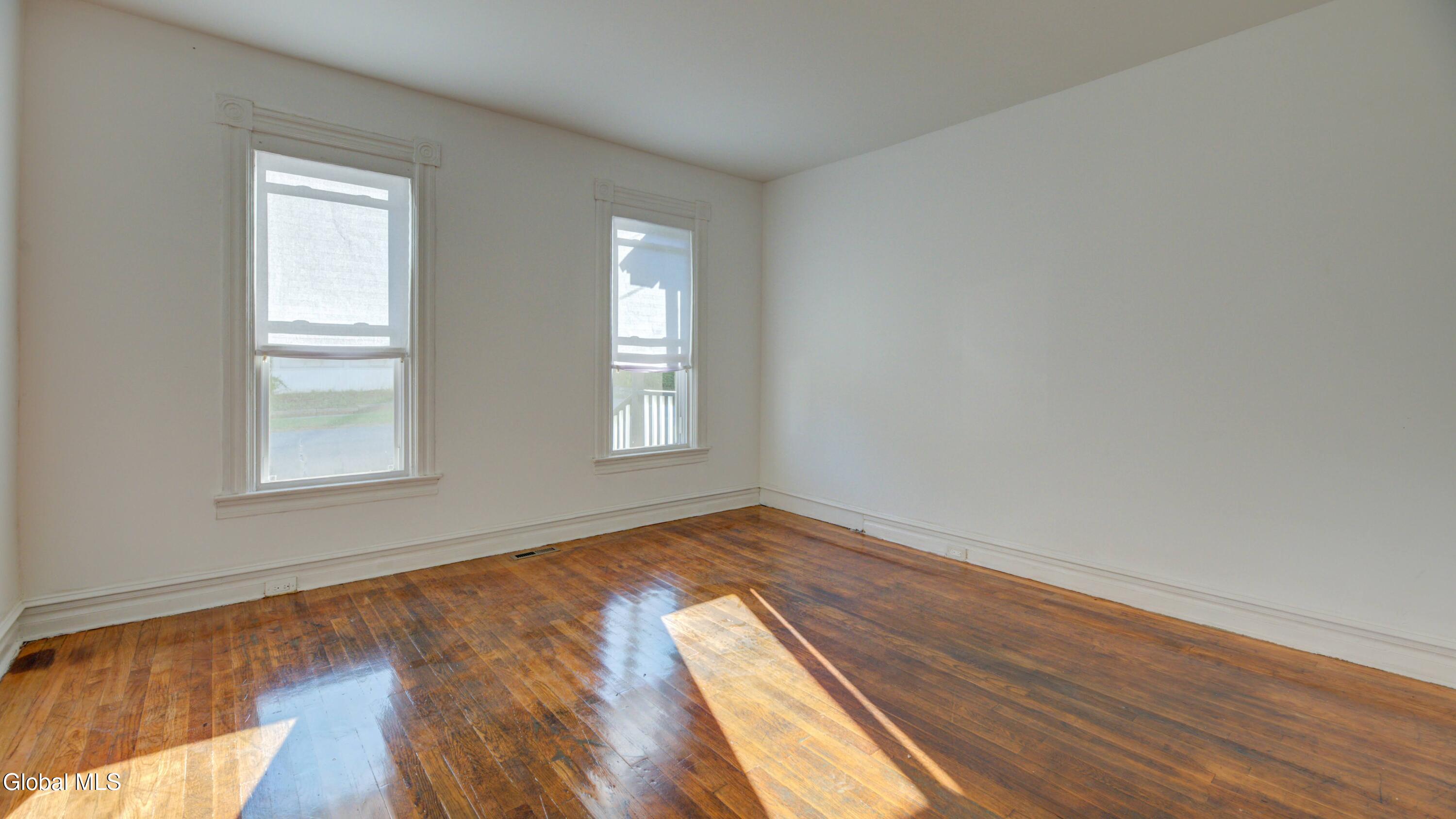 28 Park Street Gloversville NY 12078